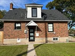 62 INNISFIL Street Bsmt, Barrie, ON L3N 3E1