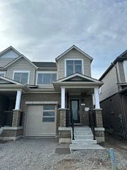 41 Sagewood Avenue, Barrie, ON L9J 0K3