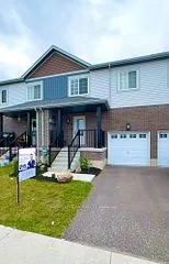 6 brown bear Street, Barrie, ON L9J 0B1