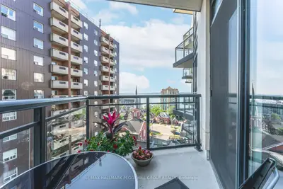 111 Worsley Street 706, Barrie, On L4m 5r5