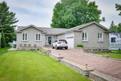 Detached in Ramara
