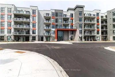 Common Element Condo in Collingwood
