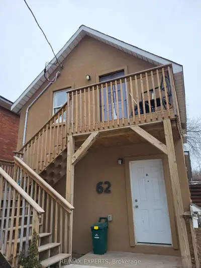 62 West Street S, Orillia, On L3v 5g4