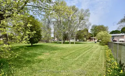 12 Lankin Boulevard 35, Orillia, On L3v 6t2