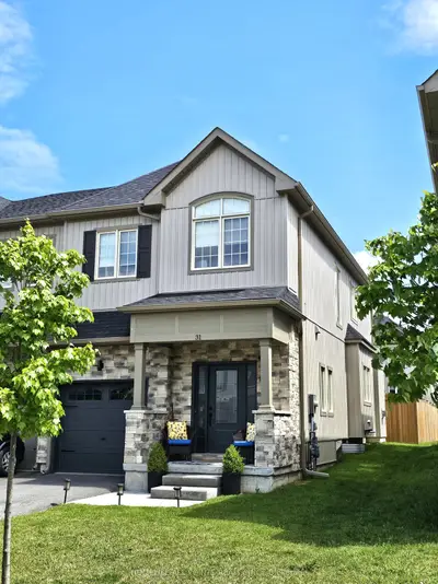 31 Churchlea Mews, Orillia, On L3v 8k9