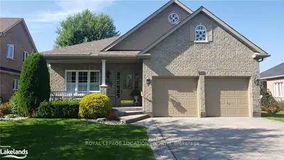 11 Mair Mills Drive, Collingwood, On L9y 0a8