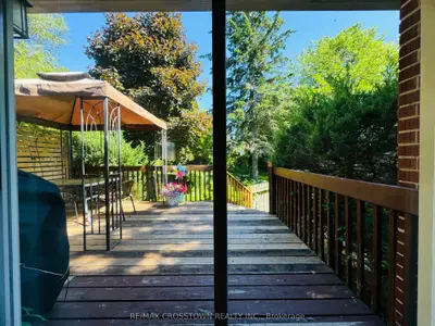 239 Wellington Street E Main, Barrie, On L4m 2e4