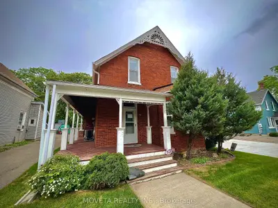Detached in Barrie