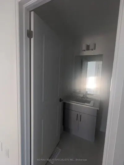 3 Sagewood Avenue, Barrie, On L9j 0k8