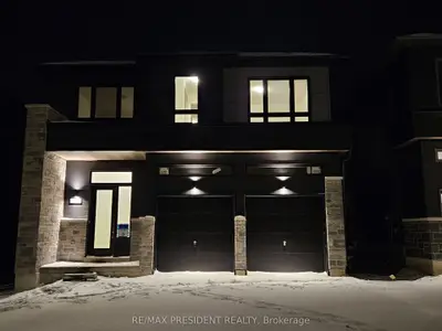 Detached in Wasaga Beach