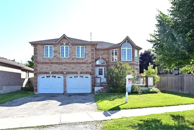 Detached in Barrie
