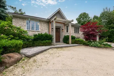 102 Georgian Manor Drive, Collingwood, On L9y 3z1
