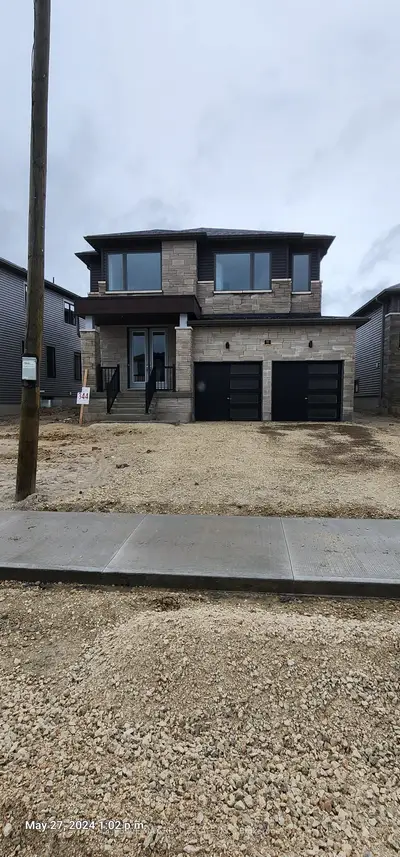 91 Sun Valley Avenue, Wasaga Beach, On L9z 0h8