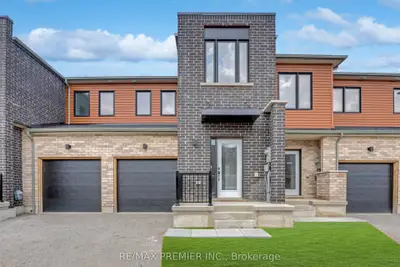 10 Fairlane Avenue, Barrie, On L9j 0m9