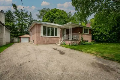 32 Queen Street, Barrie, On L4m 1z1