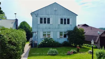 Detached in Oro-Medonte