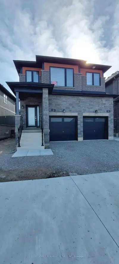 28 Lally Terrace Main Fl, Barrie, On L9j 0y1