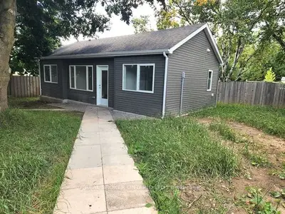 65 Ottaway Avenue Garden, Barrie, On L4m 2x1