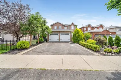 9 Brown Wood Drive, Barrie, On L4m 6n4