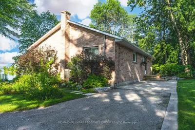 Detached in Ramara