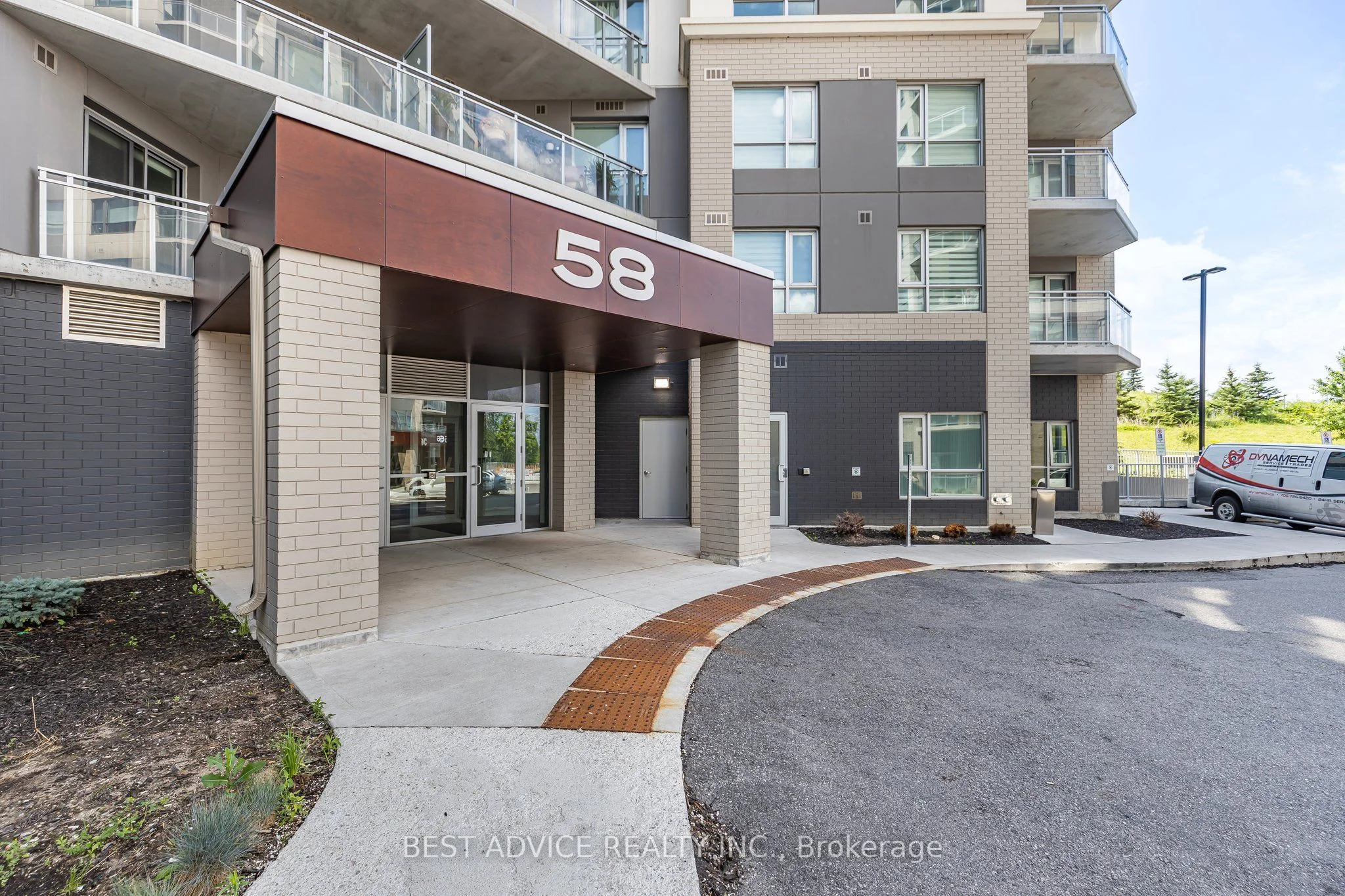 58 Lakeside Terrace 1115, Barrie, On L4m 0l5