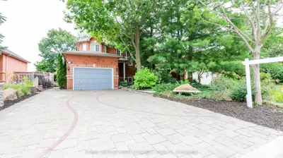 Detached in Barrie