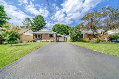 Detached in Orillia