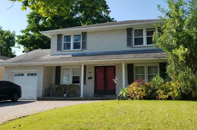 45 Steel Street, Barrie, On L4m 2e8
