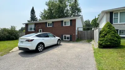 Duplex in Barrie