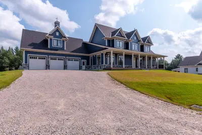 Detached in Oro-Medonte