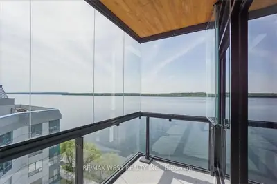 Condo Apartment in Barrie