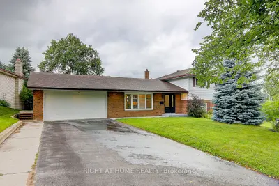 Detached in Barrie