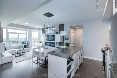 Condo Apartment in Barrie
