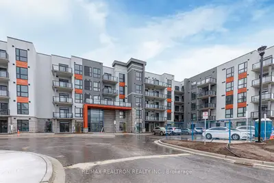 4 Kimberly Lane 520, Collingwood, On L9y 5t6