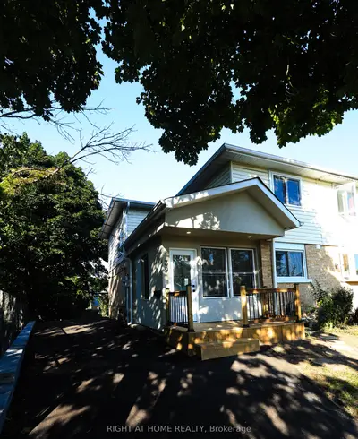Semi-Detached in Barrie