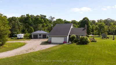 Detached in Springwater
