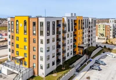 Condo Apartment in Barrie