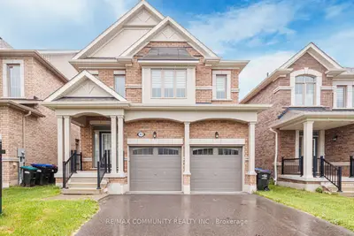 43 Portland Street, Collingwood, On L9y 3z6