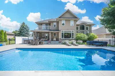 Detached in Oro-Medonte