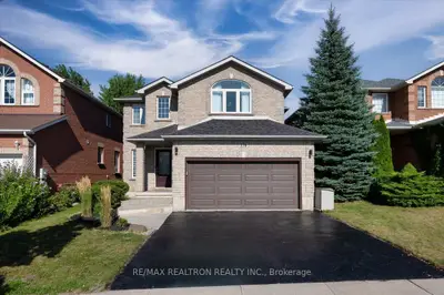 Detached in Barrie