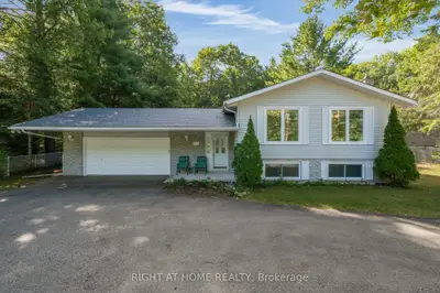 Detached in Wasaga Beach