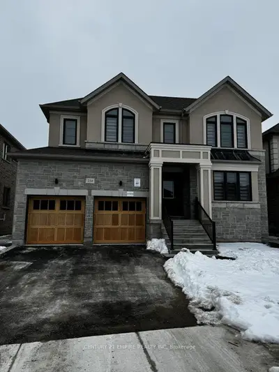 Detached in Clearview