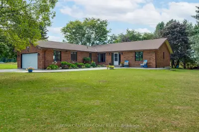 Detached in Springwater