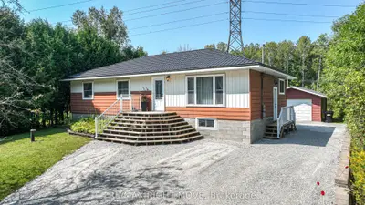 Detached in Severn
