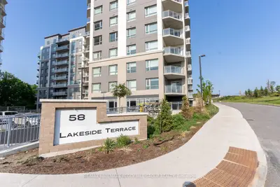 Condo Apartment in Barrie