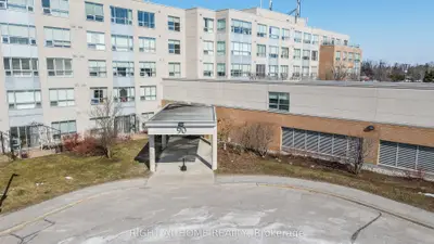 90 Dean Avenue 104, Barrie, On L4n 0m3