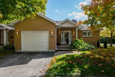 Condo Townhouse in Orillia