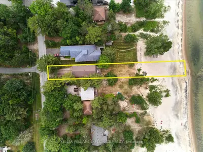 Detached in Tiny