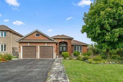 Detached in Barrie