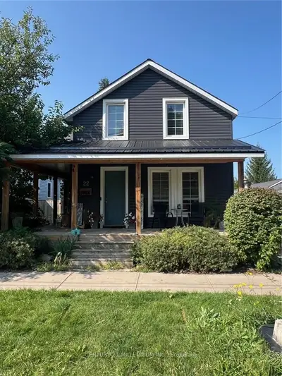 22 Market Street, Collingwood, On L9y 3m6
